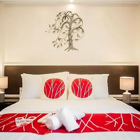Khotel Near T3 Airport