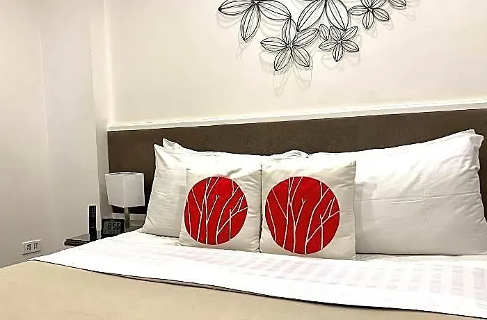 Hotel Khotel Near T3 Airport